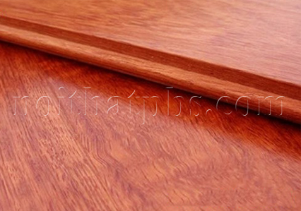 Sàn gỗ giáng hương được nhiều khách hàng yêu thích