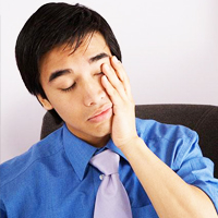 Vì sao bạn cần tranh thủ ngủ trưa tại nơi làm việc?