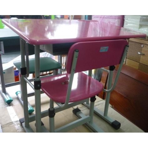 Bàn học cho bé