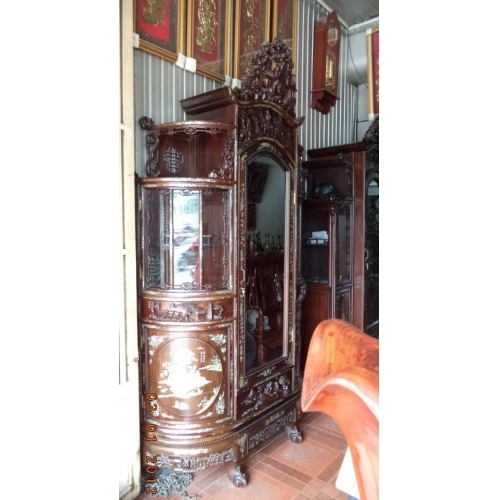 Tủ trang trí thời xưa.