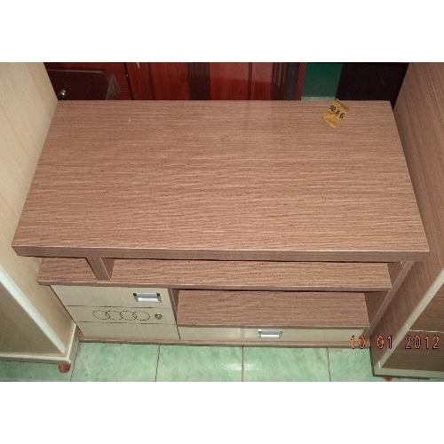 Kệ Tivi