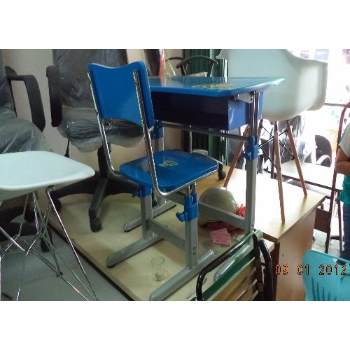 Bàn học sinh