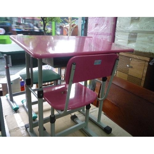 Bàn học cho bé
