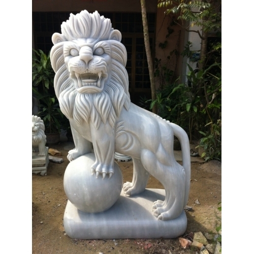 Tượng sư tử