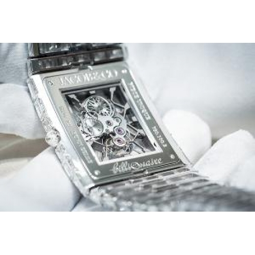 Mẫu đồng hồ tourbillon độc nhất đính 239 viên kim cương