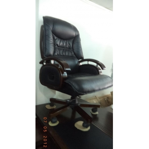 Ghế giám đốc