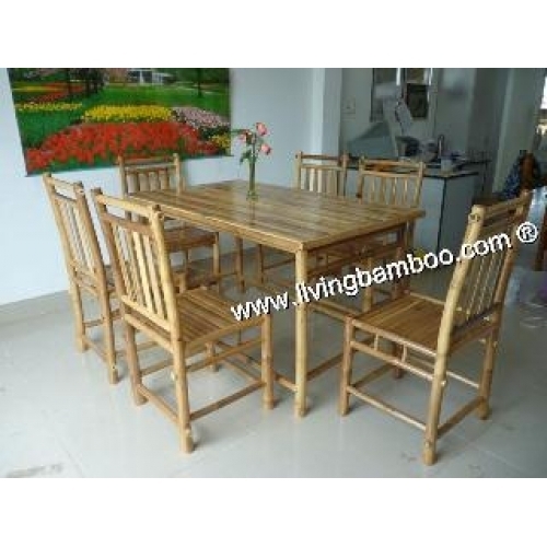 BÀN GHẾ BÌNH QUỚI LÀM BẰNG TRE