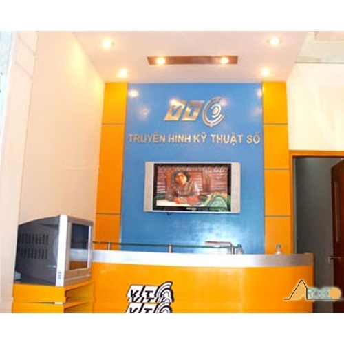 Trần thạch cao showroom TTC01