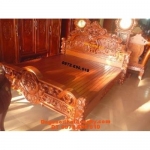 Giường ngủ Hoa hồng gỗ hương GN26