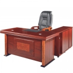 Bàn lãnh đạo PV-B182A