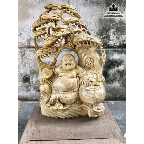 Tượng Phật Di Lặc Ngồi Gốc Tùng gỗ nu nghiến cao 61 rộng 35 dày 16 (cm)